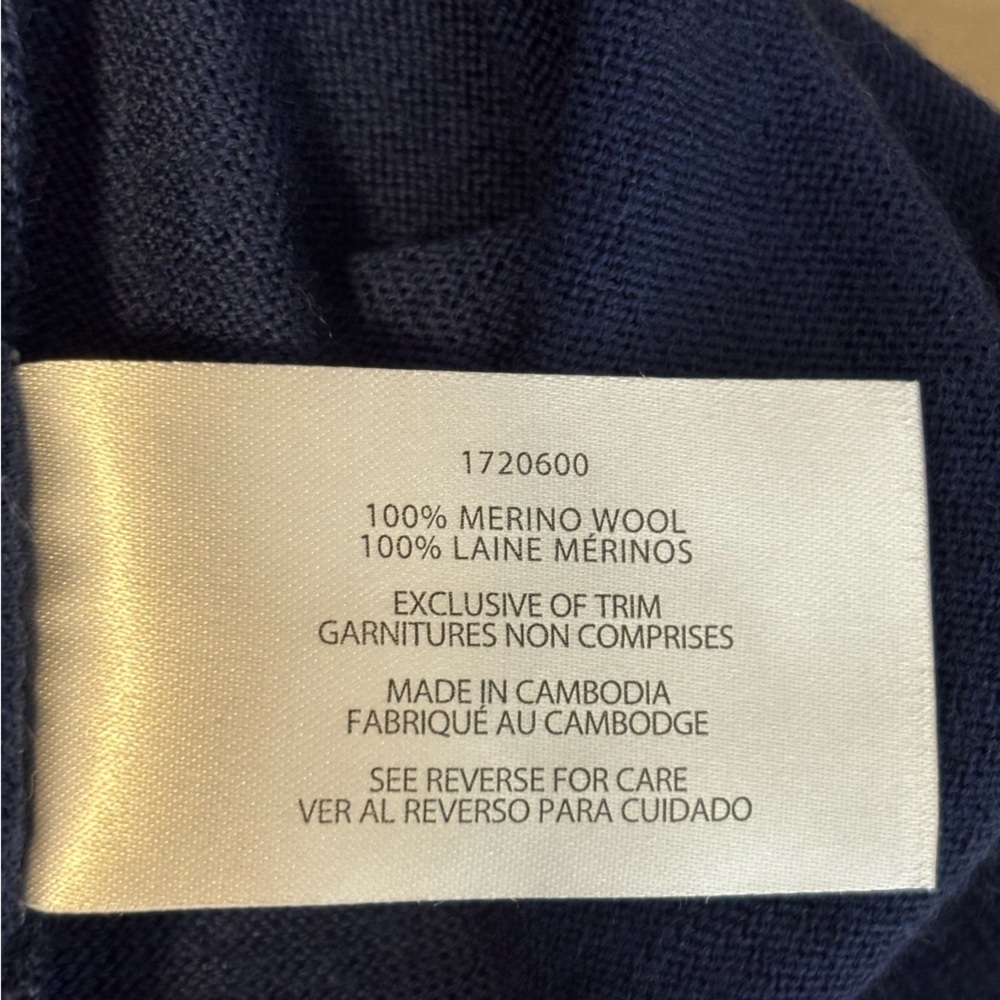 Banana Republic 100% Merino Wool V Neck Sweater Medium Blue Small - Long Sleeves - Picture 6 of 8
